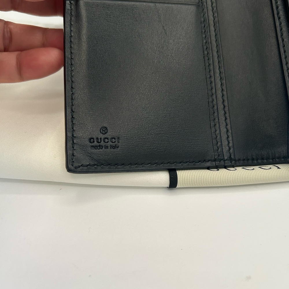 Gucci  Marmont GG Logo Bifold Wallet - Picture 4 of 14